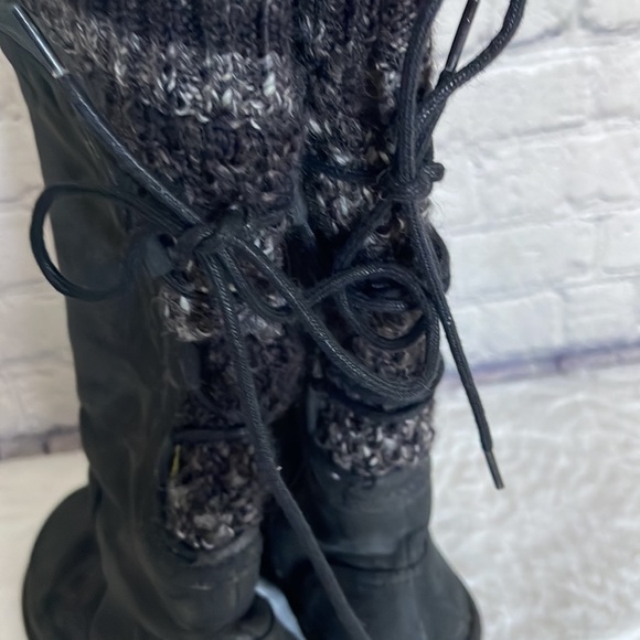 UGG Suede Leather Calf Boots - Picture 9 of 12